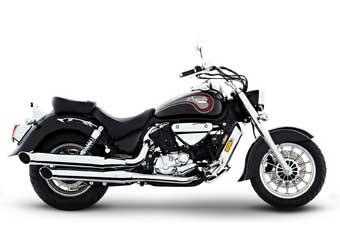 Hyosung AQUILA GV 650 uitlaat