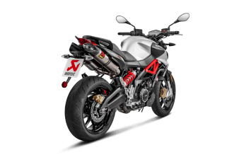 Akrapovic Slip-On Line Titanium Einddemper Set met E-keur Aprilia SHIVER 900 2017 > 2020