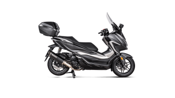 Akrapovic Slip-on Line RVS Black Einddemper met E-keur Honda Forza 350 2021 - 2023