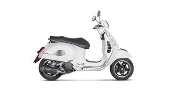 Akrapovic Slip-on Line RVS Black Einddemper met E-keur Vespa GTS Super 125 / Sport / Tech 2021 - 2024